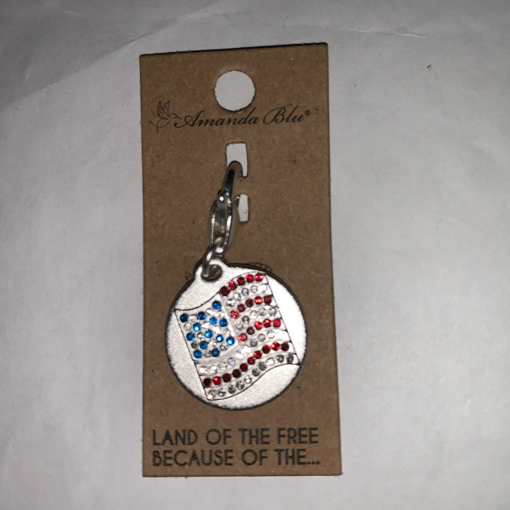 Amanda Blu Heartfelt Emotions Clip-On Medallion 13$